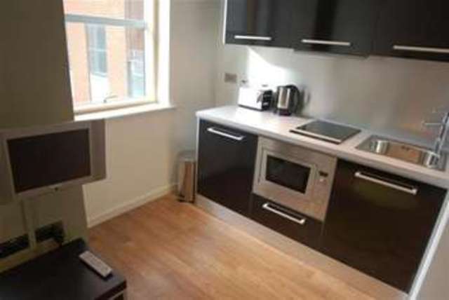  Image of Flat to rent in Wellington Street Leeds LS1 at Leeds, LS1 4JL