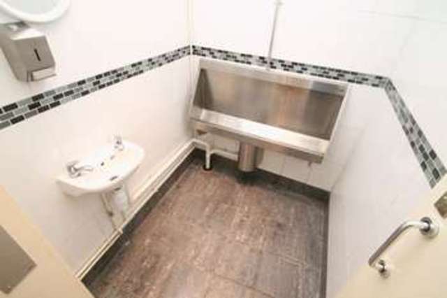  Image of Property to rent in West Street St. Philips Bristol BS2 at West Street St Philips Bristol, BS2 0BW