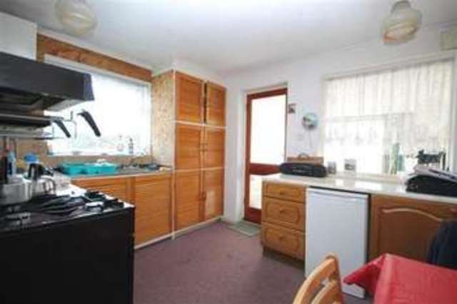  Image of 2 bedroom Property for sale in Western Road Sompting Lancing BN15 at Sompting, BN15 9TL