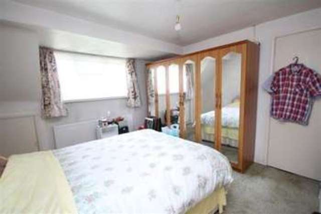 Image of 2 bedroom Property for sale in Western Road Sompting Lancing BN15 at Sompting, BN15 9TL