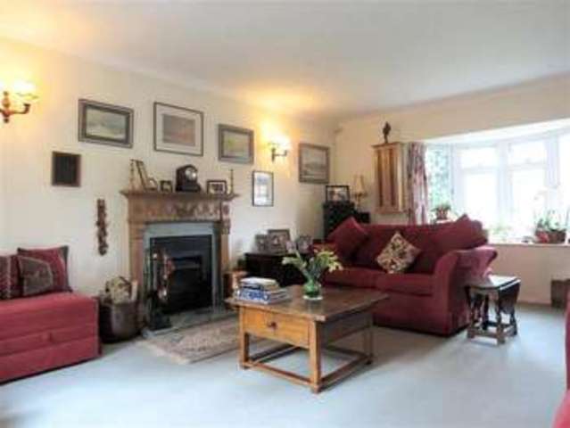  Image of 5 bedroom Detached house for sale in Westridge Avenue Purley on Thames Reading RG8 at Purley On Thames  Reading, RG8 8DE