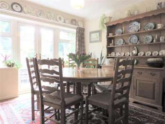  Image of 5 bedroom Detached house for sale in Westridge Avenue Purley on Thames Reading RG8 at Purley On Thames  Reading, RG8 8DE