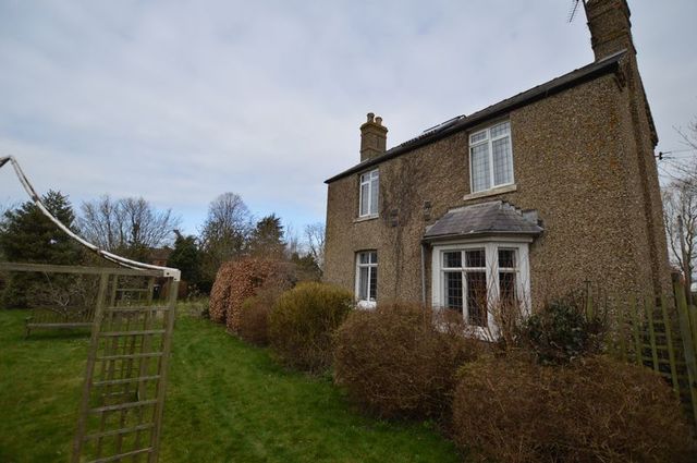  Image of 4 bedroom Detached house for sale in Lodge Road Tattershall Lincoln LN4 at Lodge Road Tattershall Tattershall, LN4 4LL