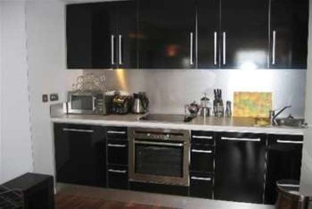  Image of 2 bedroom Flat to rent in Riverside Way Leeds LS1 at Leeds, LS1 4EE
