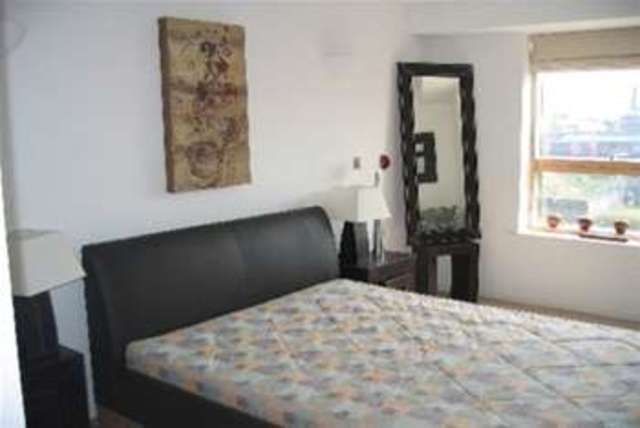  Image of 2 bedroom Flat to rent in Riverside Way Leeds LS1 at Leeds, LS1 4EE