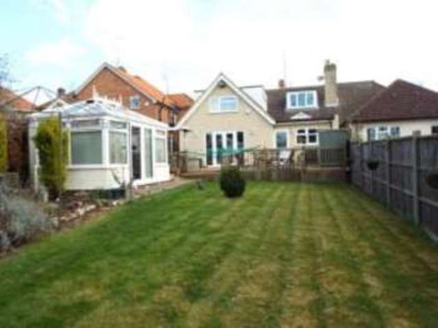  Image of 5 bedroom Bungalow for sale in Willian Road Hitchin SG4 at Hitchin Hertfordshire Walsworth, SG4 0LS