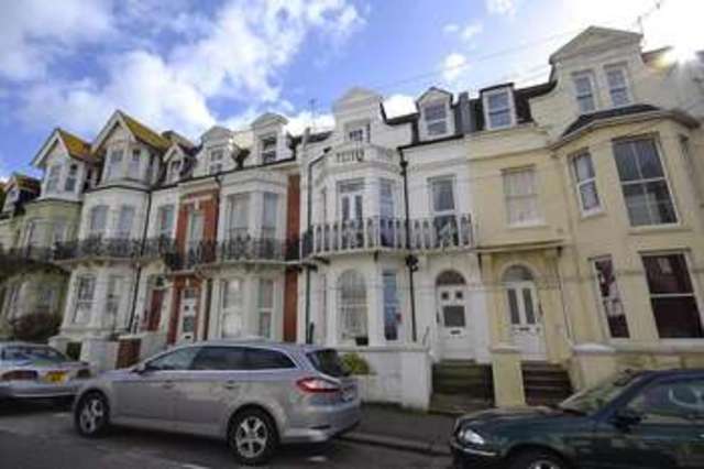  Image of 2 bedroom Flat to rent in Wilton Road Bexhill-on-Sea TN40 at Bexhill On Sea, TN40 1HX