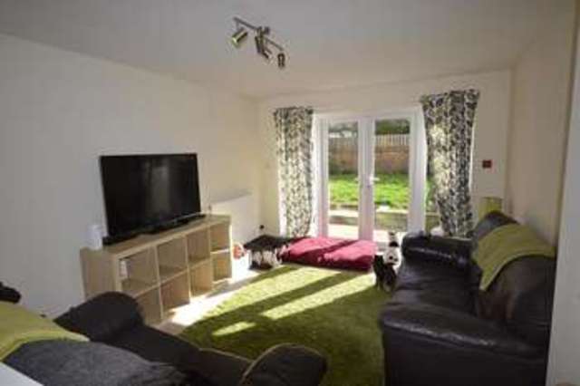  Image of 2 bedroom Flat to rent in Wilton Road Bexhill-on-Sea TN40 at Bexhill On Sea, TN40 1HX
