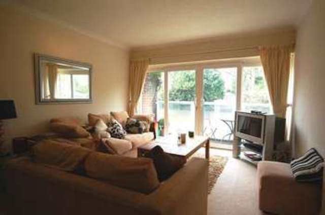  Image of 2 bedroom Flat to rent in Worthy Road Winchester SO23 at Worthy Road  Winchester, SO23 7BJ