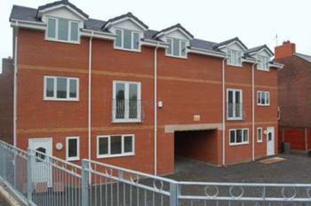  Image of 2 bedroom Flat to rent in New Broughton New Broughton Wrexham LL11 at Windsor Court New Broughton Wrexham, LL11 6SJ