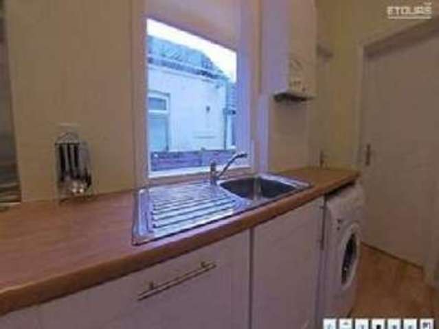  Image of 4 bedroom House Share to rent in Windsor Street Beeston Nottingham NG9 at Beeston Bristol Beeston, NG9 2BW