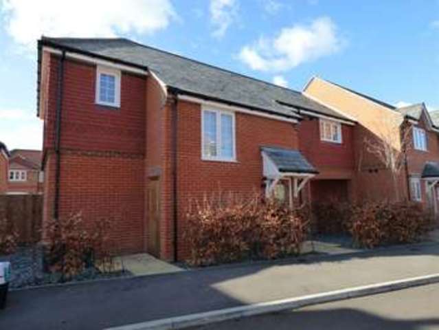  Image of 2 bedroom Flat to rent in Blackberry Gardens Winnersh Wokingham RG41 at Blackberry Gardens Wokingham Wokingham, RG41 5RN