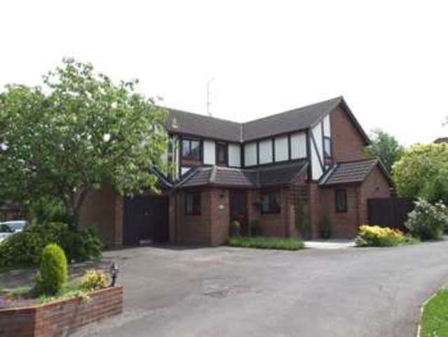  Image of 4 bedroom Detached house for sale in Winnersh Gate Winnersh Wokingham RG41 at Winnersh Wokingham Winnersh, RG41 5PL