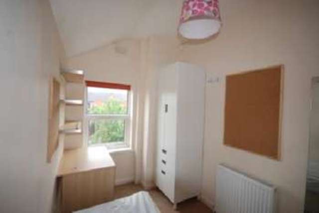 Image of 4 bedroom House Share to rent in Winnie Road Selly Oak Birmingham B29 at Selly Oak Bristol Selly Oak, B29 6JU