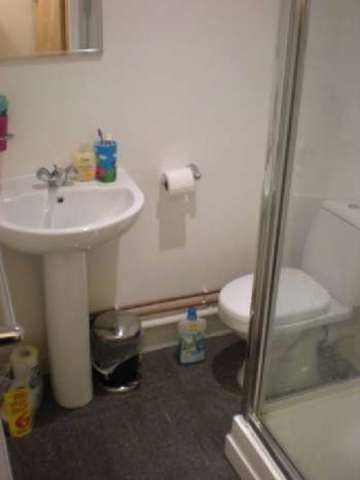  Image of 5 bedroom House Share to rent in Winnie Road Selly Oak Birmingham B29 at Selly Oak Bristol Selly Oak, B29 6JU