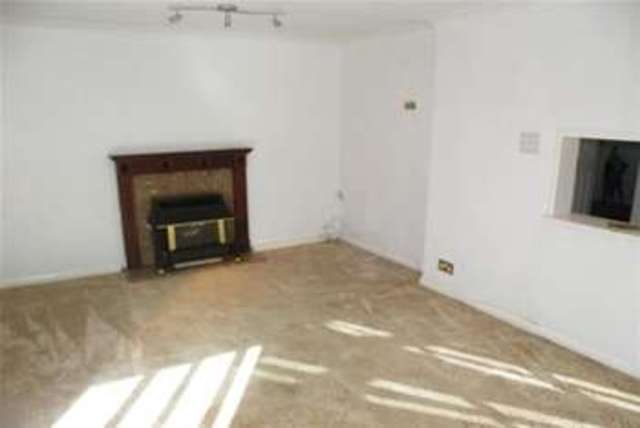  Image of 3 bedroom Detached house to rent in Wollaton Avenue Loughborough LE11 at Loughborough, LE11 4TA