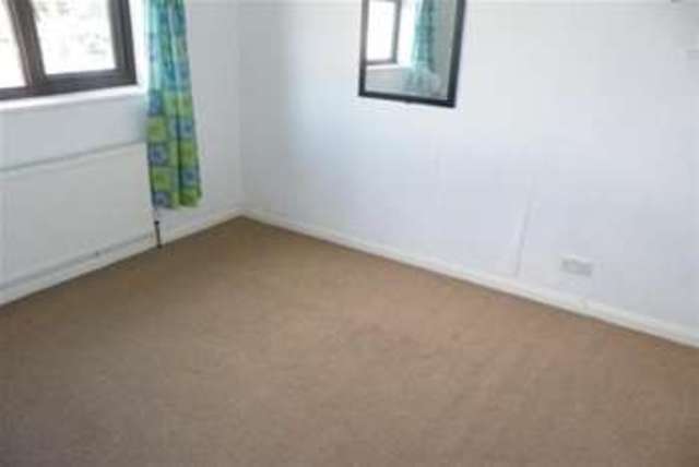 Image of 3 bedroom Detached house to rent in Wollaton Avenue Loughborough LE11 at Loughborough, LE11 4TA