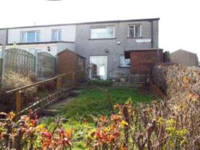  Image of 3 bedroom Town House for sale in Woodfarm Drive Sheffield S6 at Sheffield South Yorkshire Stannington, S6 5LW