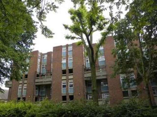  Image of 4 bedroom Flat to rent in Hackney Road London E2 at Bethnal Green, E2 7AU