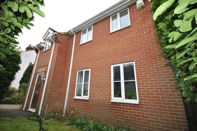  Image of 4 bedroom Detached house for sale in Yarmouth Road Thorpe St. Andrew Norwich NR7 at Yarmouth Road  Norwich, NR7 0AD