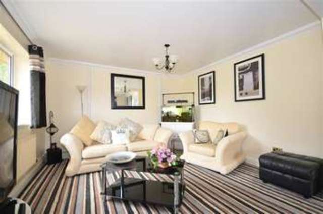  Image of 5 bedroom Bungalow for sale in Yelsted Road Yelsted Sittingbourne ME9 at Sittingbourne Kent Sittingbourne, ME9 7UU