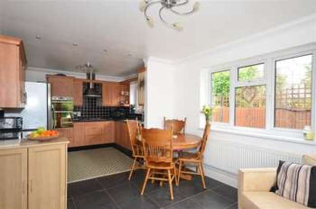  Image of 5 bedroom Bungalow for sale in Yelsted Road Yelsted Sittingbourne ME9 at Sittingbourne Kent Sittingbourne, ME9 7UU