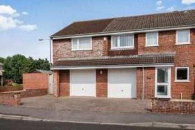  Image of 5 bedroom End of Terrace for sale in Runnymede Road Yeovil BA21 at Yeovil Somerset Mudford, BA21 5SY