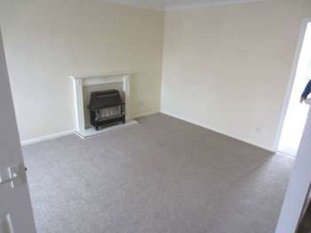  Image of 2 bedroom Ground Flat to rent in York Close Stoke Gifford Bristol BS34 at York Close Stoke Gifford Bristol, BS34 8NU