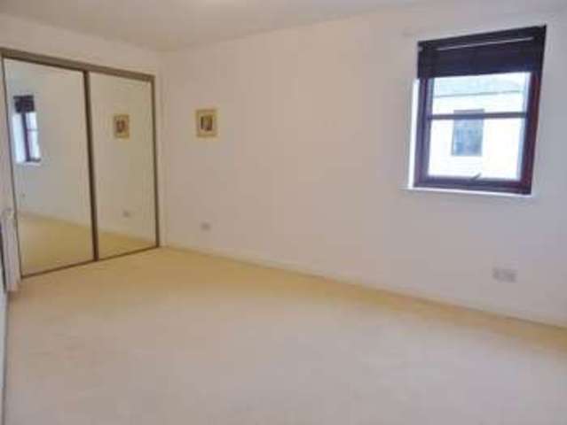  Image of 2 bedroom Flat for sale in Curran Court Tillicoultry FK13 at Curran Court  Tillicoultry, FK13 6BQ