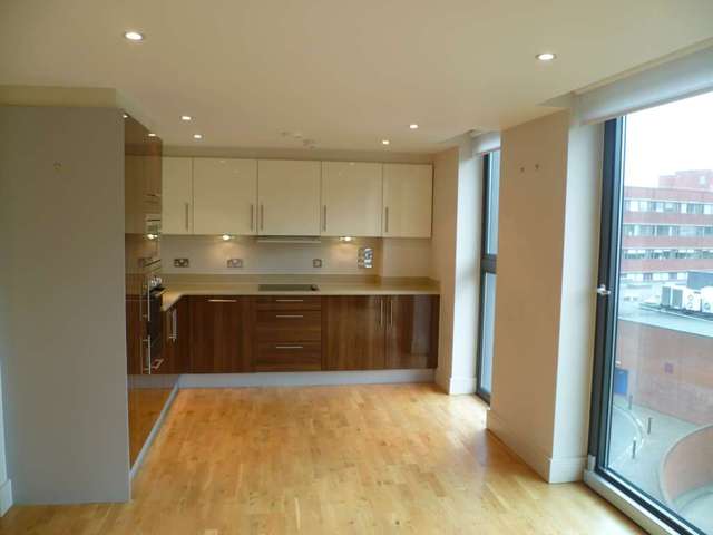  Image of 2 bedroom Apartment to rent in Bunton Street London SE18 at Bunton Street Woolwich London, SE18 6LS