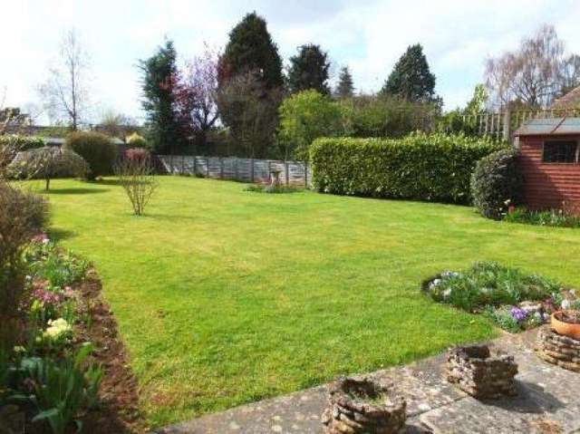  Image of 3 bedroom Detached house for sale in Martens Close Shrivenham Swindon SN6 at Martens Close Shrivenham SWINDON, SN6 8BA