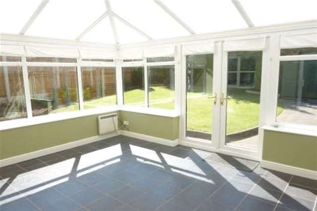  Image of 3 bedroom Detached house to rent in Chaffinch Drive Uttoxeter ST14 at Uttoxeter, ST14 8UE