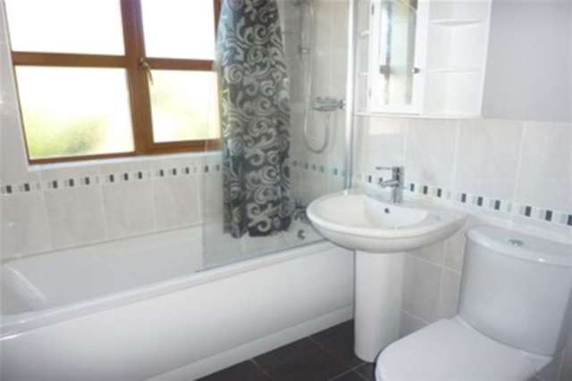  Image of 3 bedroom Detached house to rent in Chaffinch Drive Uttoxeter ST14 at Uttoxeter, ST14 8UE