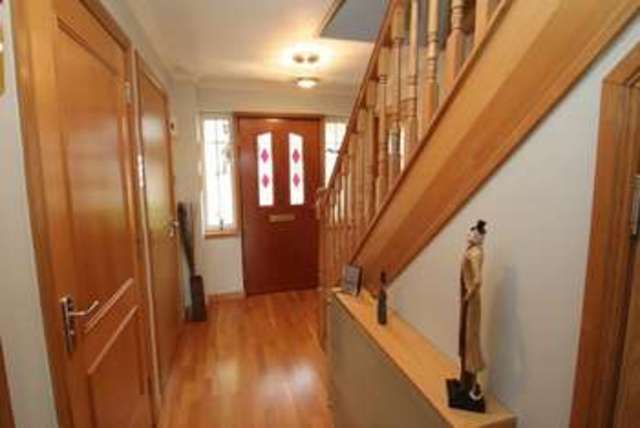  Image of 5 bedroom Detached house for sale in Macalpine Court Tullibody Alloa FK10 at Macalpine Court Tullibody Alloa, FK10 2FB