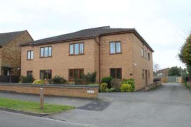  Image of 1 bedroom Flat for sale in Acacia Road Leamington Spa CV32 at Leamington Spa Warwickshire Royal Leamington Spa, CV32 6EG