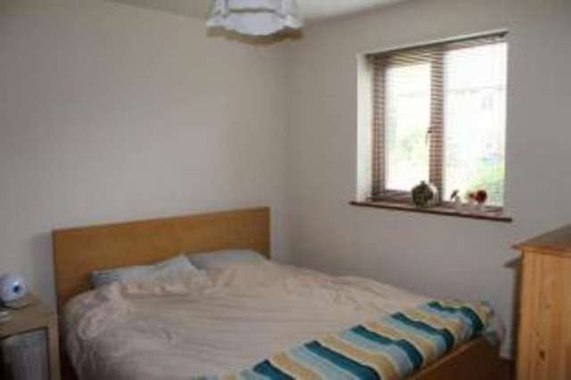  Image of 1 bedroom Flat for sale in Acacia Road Leamington Spa CV32 at Leamington Spa Warwickshire Royal Leamington Spa, CV32 6EG