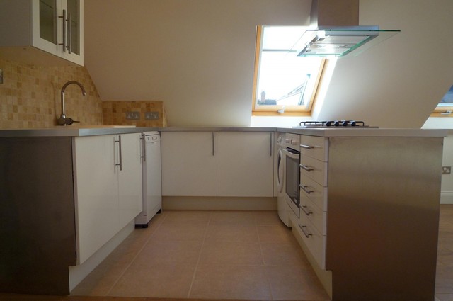  Image of 2 bedroom Flat to rent in Alexandra Road Addlestone KT15 at Alexandra Road  Addlestone, KT15 2PQ