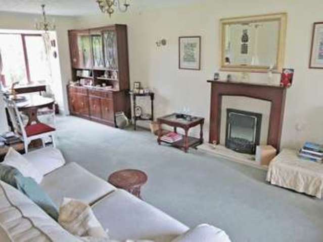 Image of 2 bedroom Retirement Property for sale in Courville Close Alveston Bristol BS35 at Courville Close  Alveston, BS35 3RR