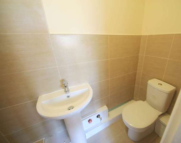  Image of Studio flat to rent in Angell Road London SW9 at Angell Road Loughborough Junction London, SW9 7HP