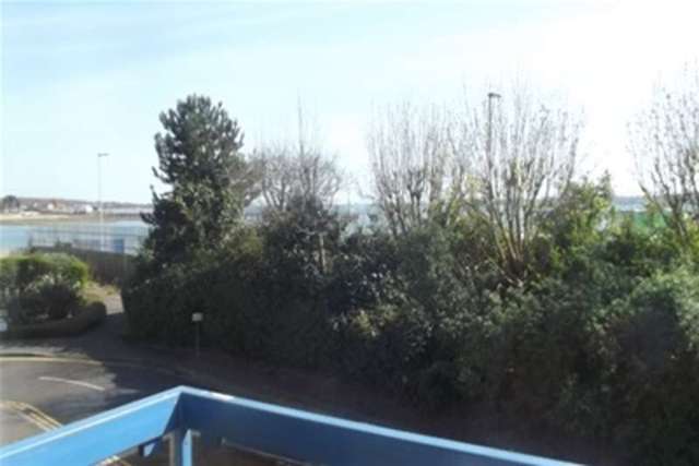  Image of 2 bedroom Flat to rent in Atlantic Close Southampton SO14 at Southampton, SO14 3TB