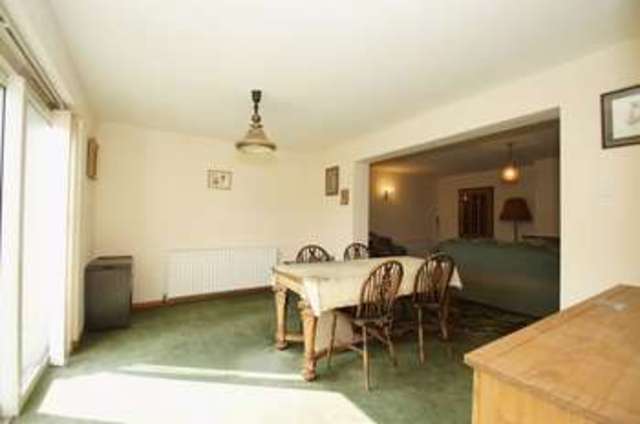  Image of 3 bedroom Semi-Detached house for sale in Auxerre Avenue Redditch B98 at Auxerre Avenue Greenlands Redditch, B98 7QW