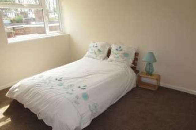  Image of 3 bedroom Terraced house to rent in Avon Walk Basingstoke RG21 at Avon Walk  Basingstoke, RG21 4DJ