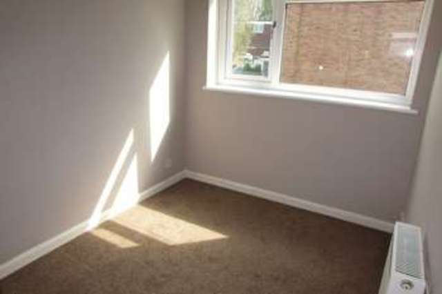  Image of 3 bedroom Terraced house to rent in Avon Walk Basingstoke RG21 at Avon Walk  Basingstoke, RG21 4DJ