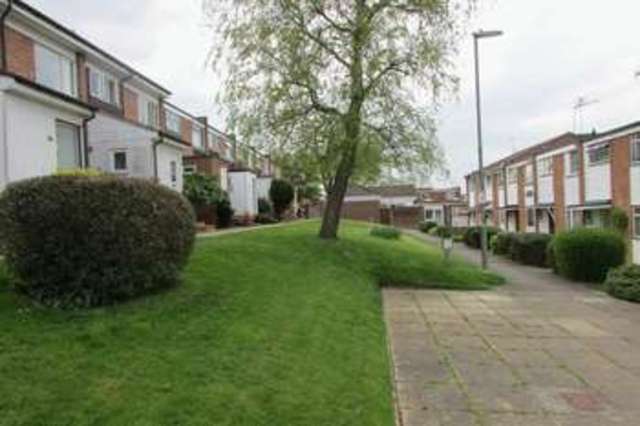  Image of 3 bedroom Terraced house to rent in Avon Walk Basingstoke RG21 at Avon Walk  Basingstoke, RG21 4DJ