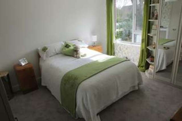 Image of 2 bedroom Terraced house to rent in Bardwell Close Basingstoke RG22 at Bardwell Close  Basingstoke, RG22 6UE