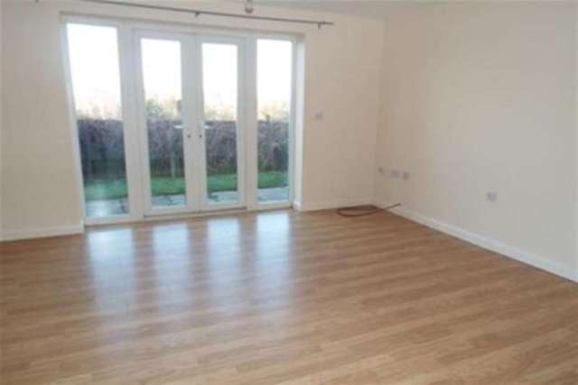 Image of 3 bedroom Semi-Detached house to rent in Barn Croft Mansfield NG18 at Mansfield, NG18 3HE