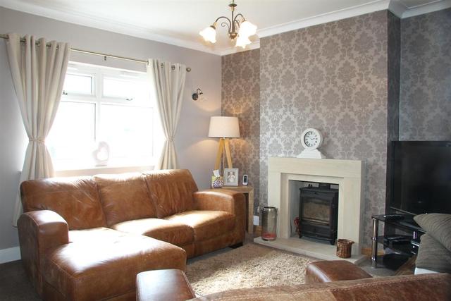  Image of 3 bedroom Terraced house for sale in Batter Lane Rawdon Leeds LS19 at Rawdon Leeds Rawdon, LS19 6EU