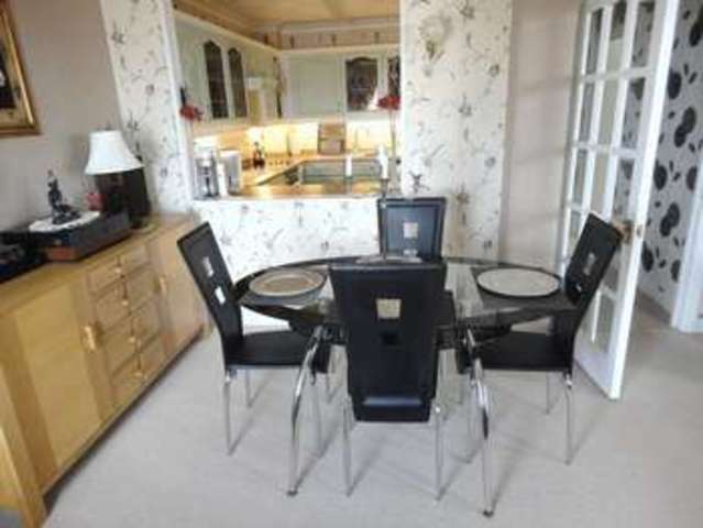  Image of 2 bedroom Flat for sale in Carlton Mansions South Beach Road Weston-super-Mare BS23 at Beach Road  Weston-Super-Mare, BS23 1SW
