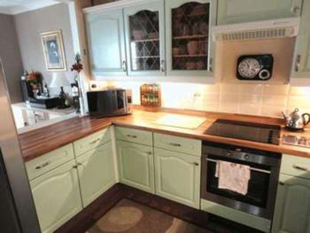  Image of 2 bedroom Flat for sale in Carlton Mansions South Beach Road Weston-super-Mare BS23 at Beach Road  Weston-Super-Mare, BS23 1SW