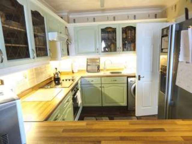  Image of 2 bedroom Flat for sale in Carlton Mansions South Beach Road Weston-super-Mare BS23 at Beach Road  Weston-Super-Mare, BS23 1SW